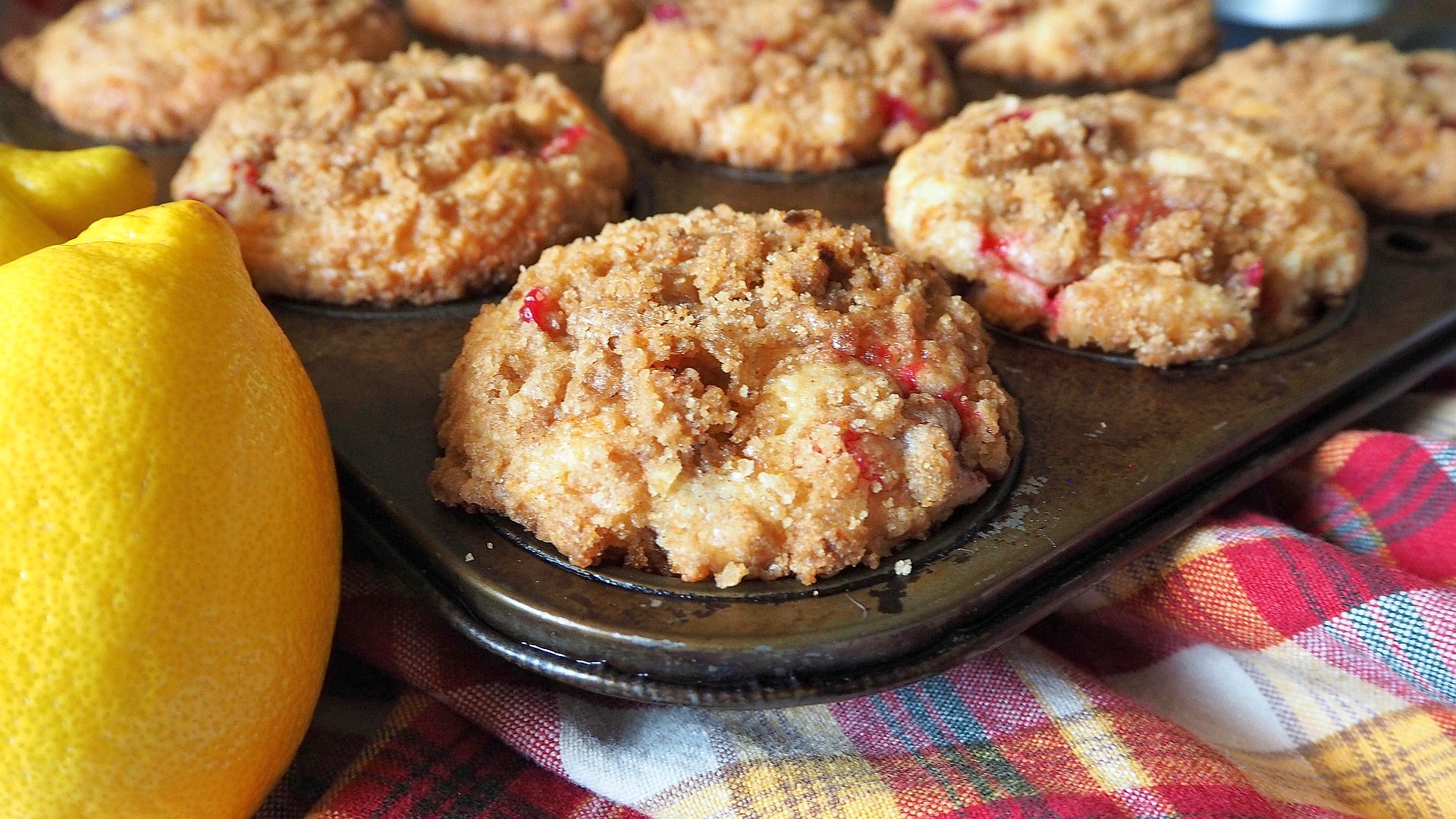 Лимонови мъфини с био кисело мляко